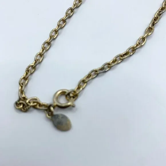 Avon Women Necklace Gold Tone Green Lucite Juliet Cross Pendant Link Chain 13 in - Picture 6 of 6